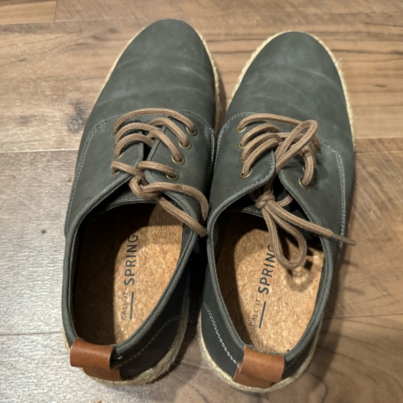 Shoes - Picture 5 of 5